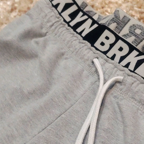 Track pants - Picture 3 of 5